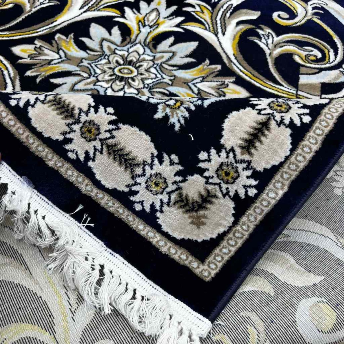 سجاد تركي نقشه فرنسي 100 كحلي مقاس 300*400 سجاد تركي نقشه فرنسي 100 كحلي مقاس 300*400