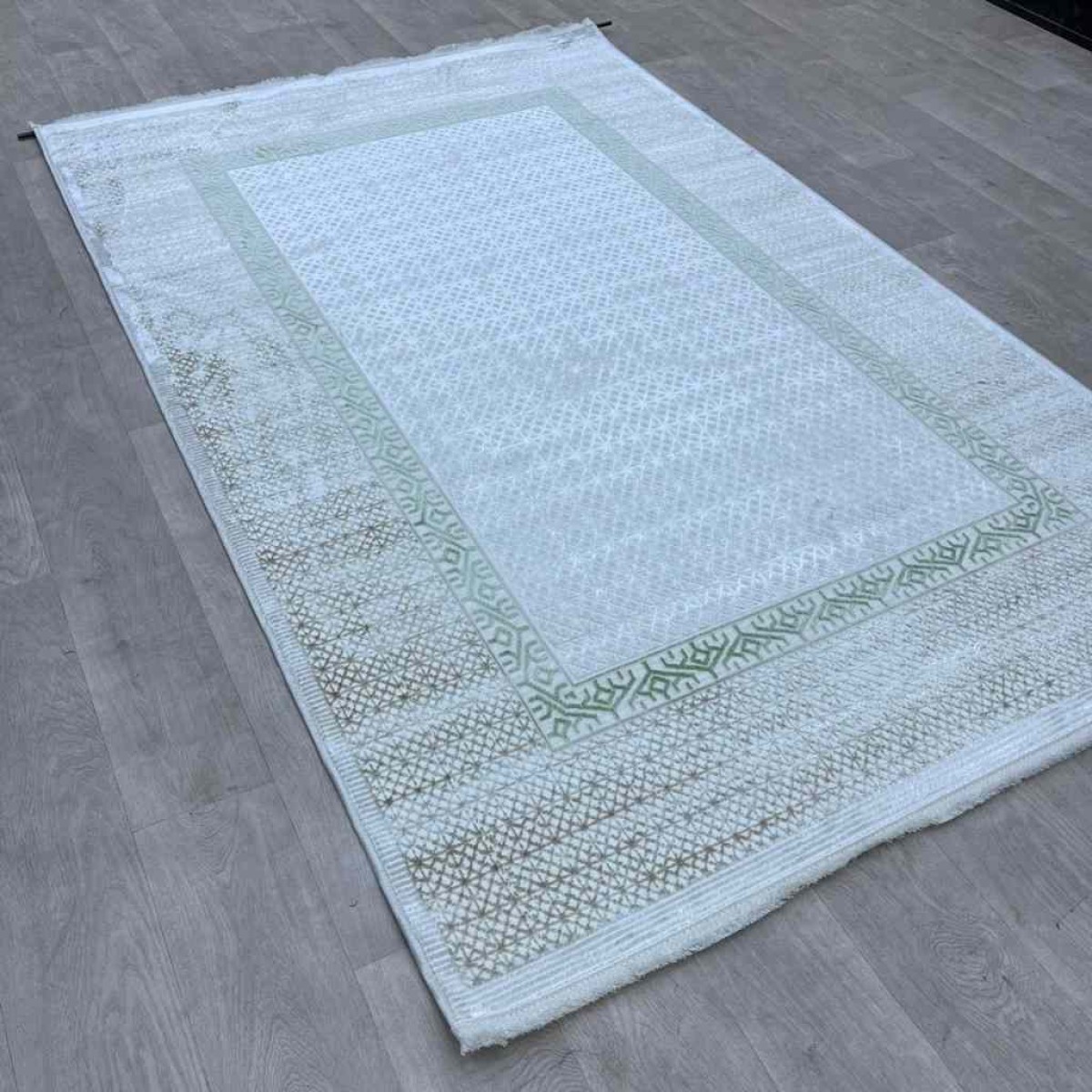 سجاد تركي رانا تركي 1102A كريم اخضر مقاس 200*300