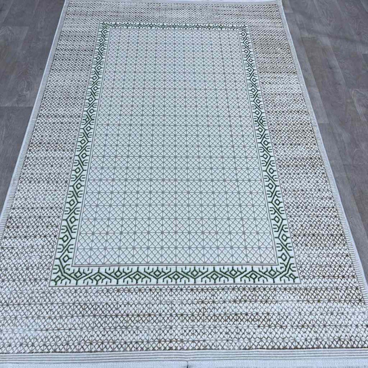 سجاد تركي رانا تركي 1102A كريم اخضر مقاس 200*300