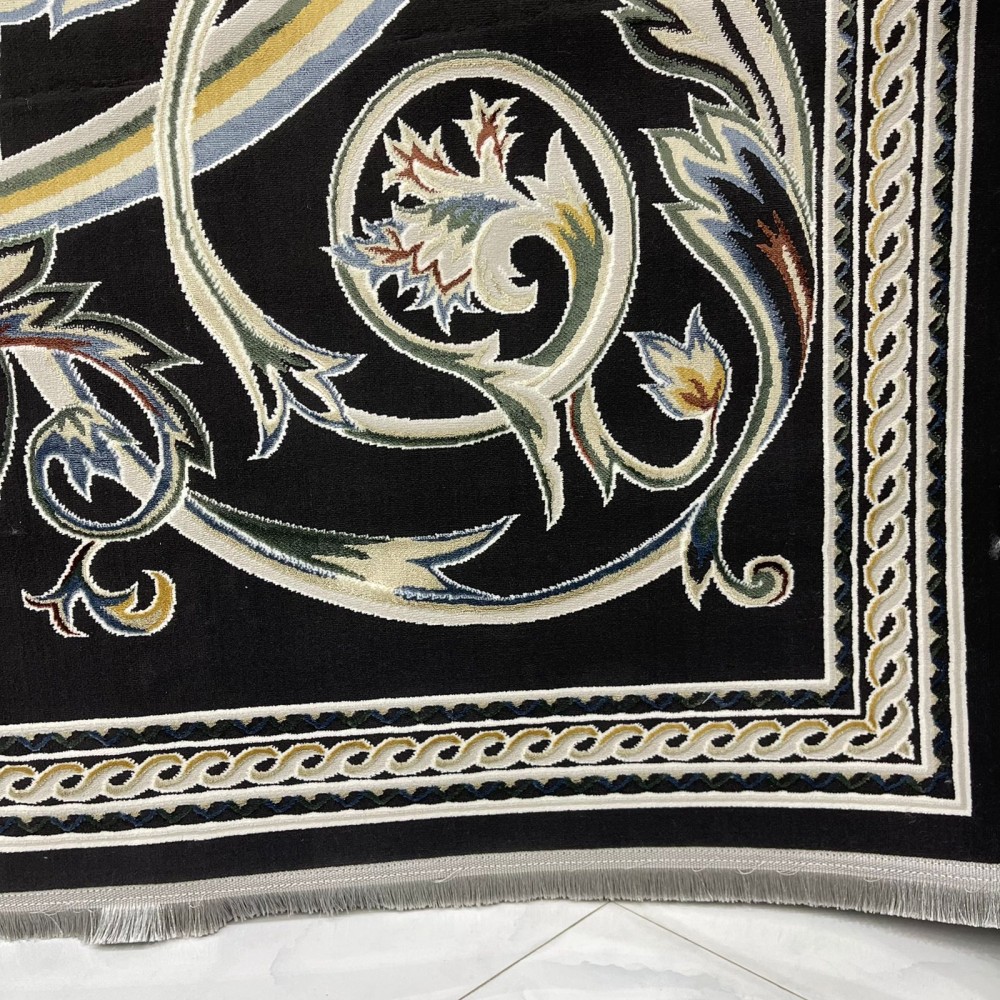 سجاد سفير تركي SRC03A اسود مولتي مقاس 80*150