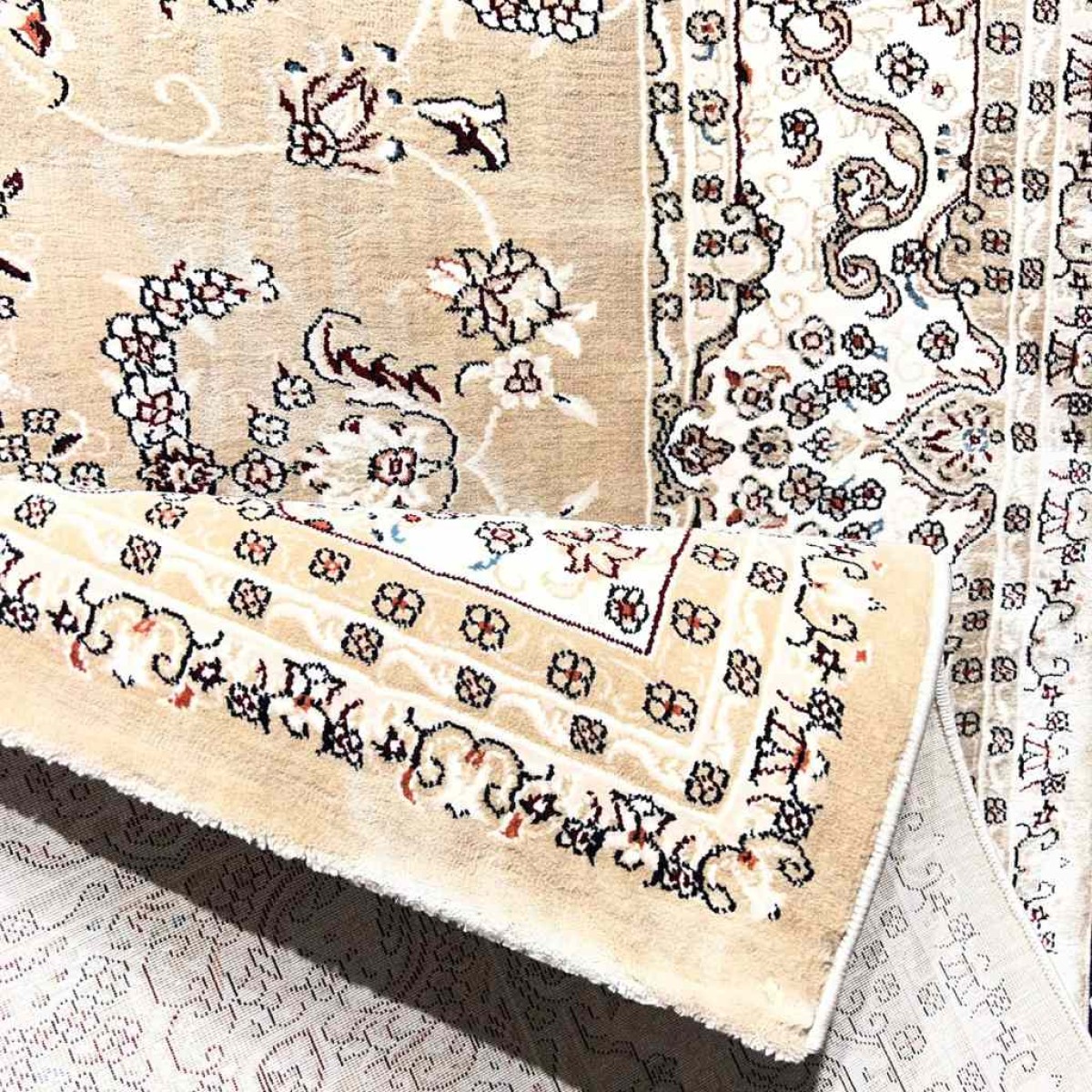 سجاد تركي سوبر شيراز P7242 بيج غامق مقاس 400*400 سجاد تركي سوبر شيراز P7242 بيج غامق مقاس 400*400