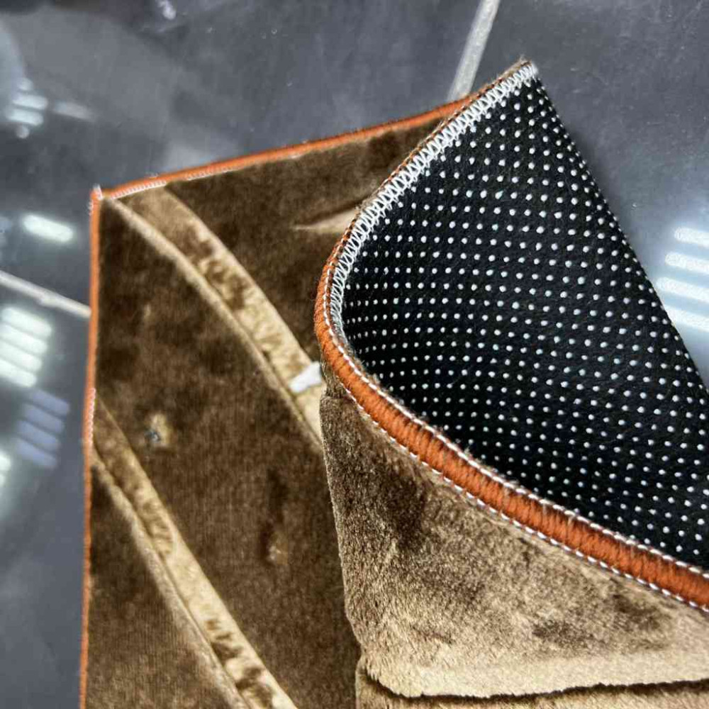 موكيت صيني عانم نقشه مرسديس بني 13 100*100