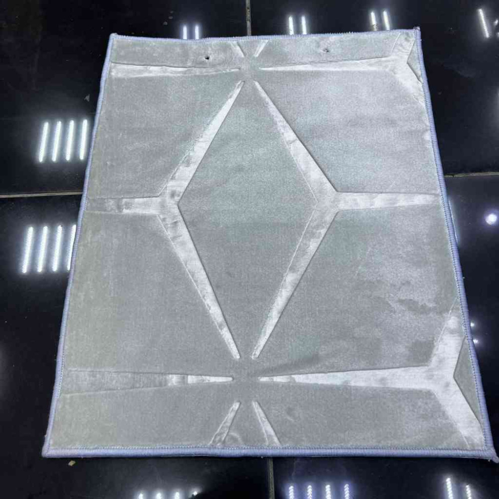 موكيت صيني عانم نقشه مرسديس رصاصي فاتح 09 100*100 موكيت صيني عانم نقشه مرسديس رصاصي فاتح 09 100*100