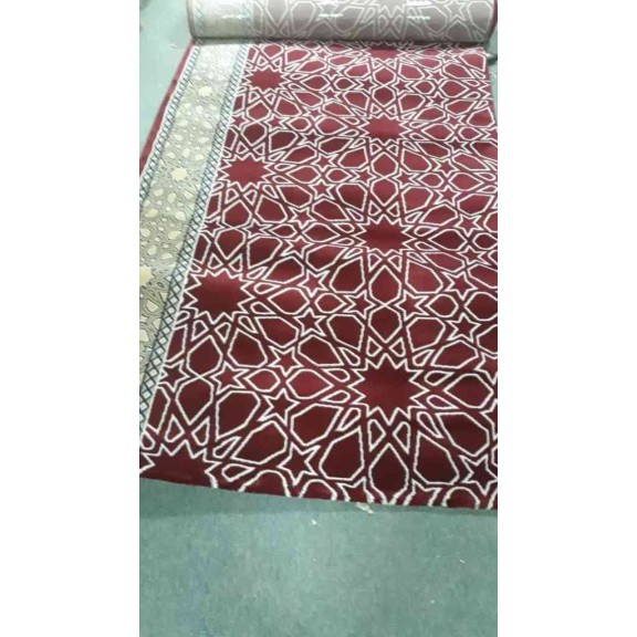 سجاد صلاة احمر 1.30*500 سم 1
