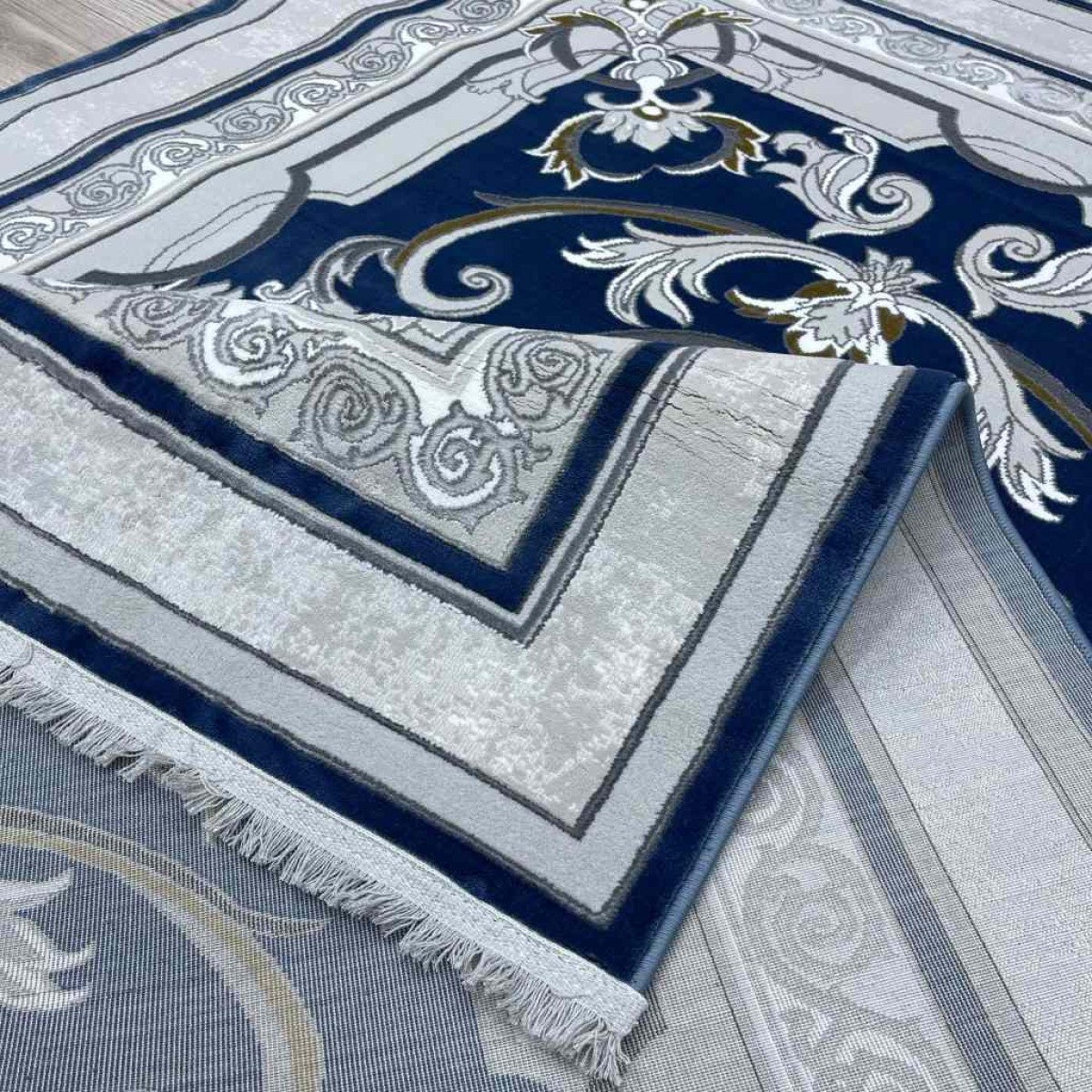 سجاد تركي سيرينتي نشقه ايراني 36235 سماوي مقاس 150*220