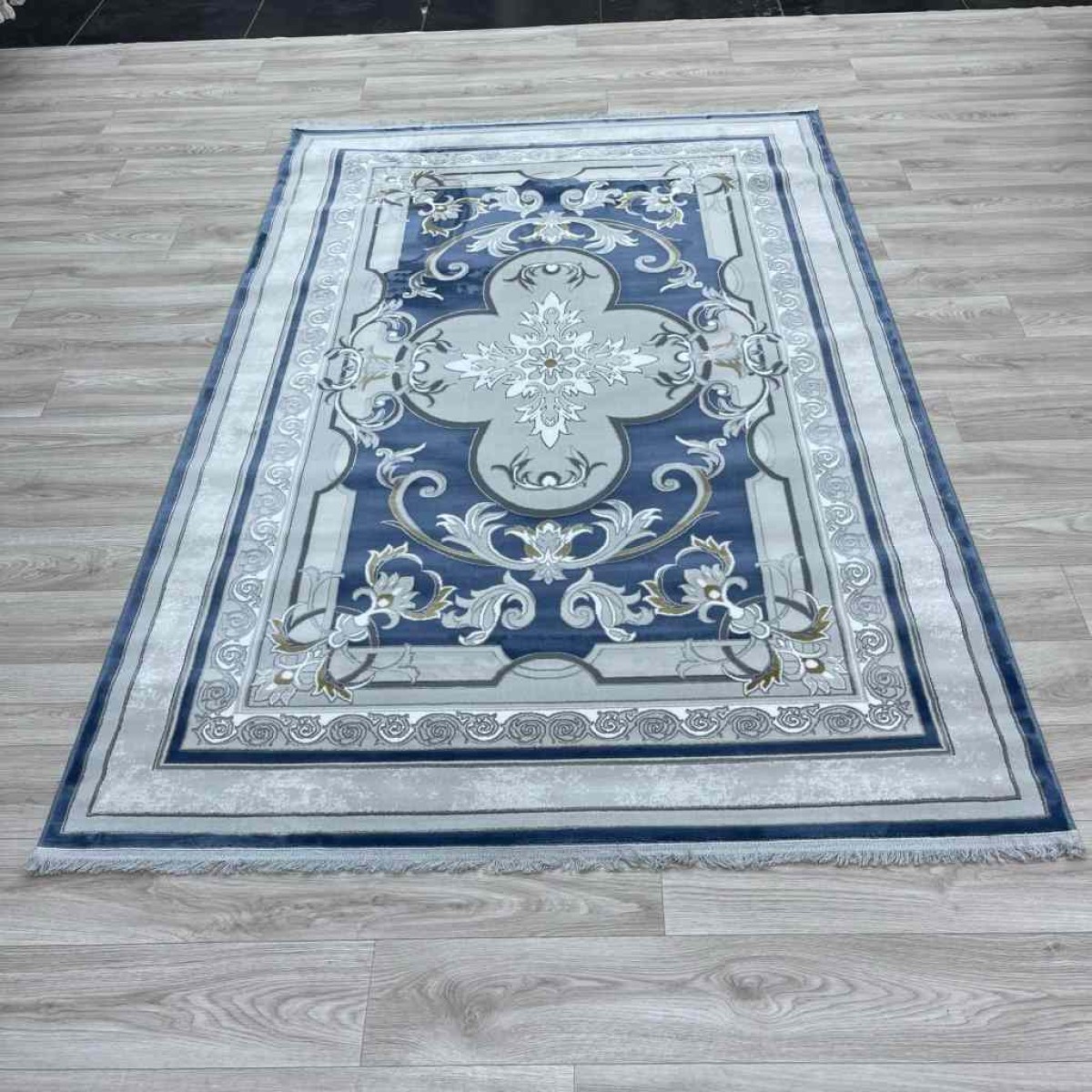 سجاد تركي سيرينتي نشقه ايراني 36235 سماوي مقاس 150*220