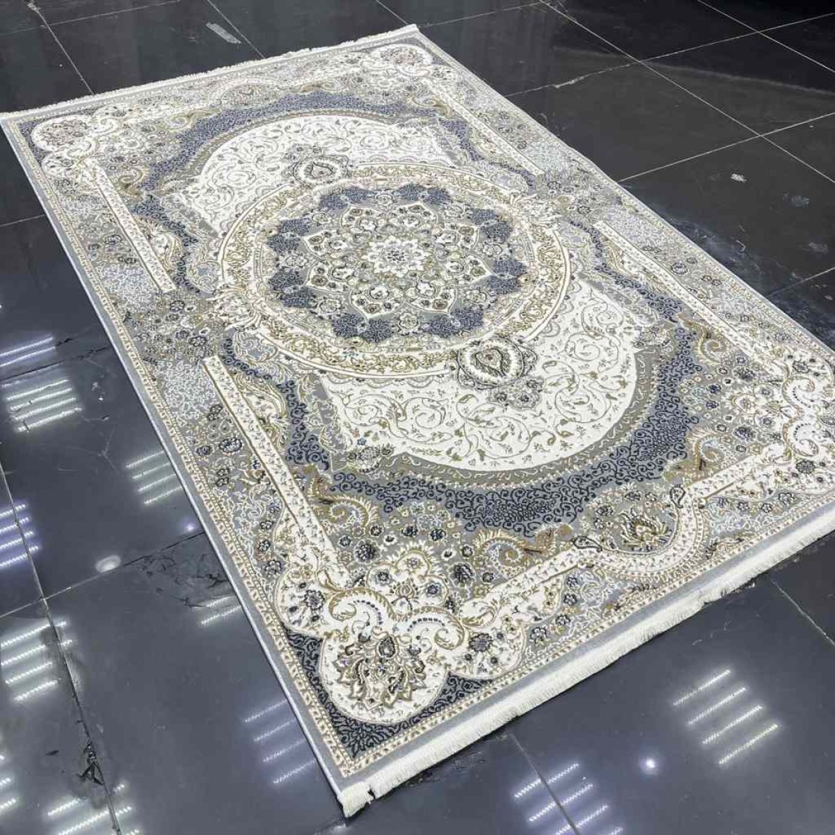 سجاد نجلة تركي كلاسيك ناعم NC63B رصاصي مقاس 100*200 سجاد نجلة تركي كلاسيك ناعم NC63B رصاصي مقاس 100*200
