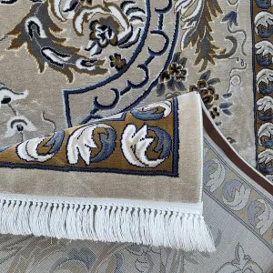 سجاد تركي شيراز A706C كلاسيك سميك ناعم بيج مقاس 400*800