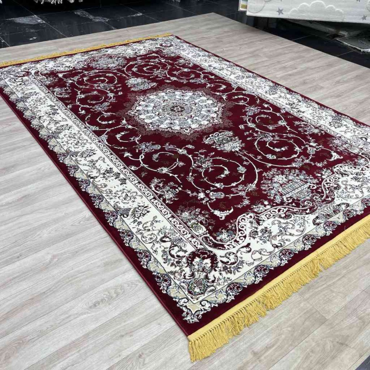 سجاد تركي تبريز كلاسيك سميك ناعم 2767B احمر عنابي مقاس 200*300