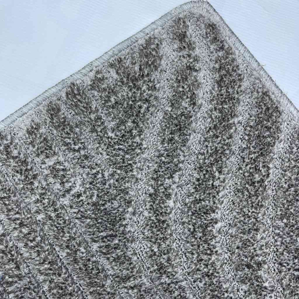 موكيت ساده بانتا رصاصي ينقاس بالمتر الطولي 100*400