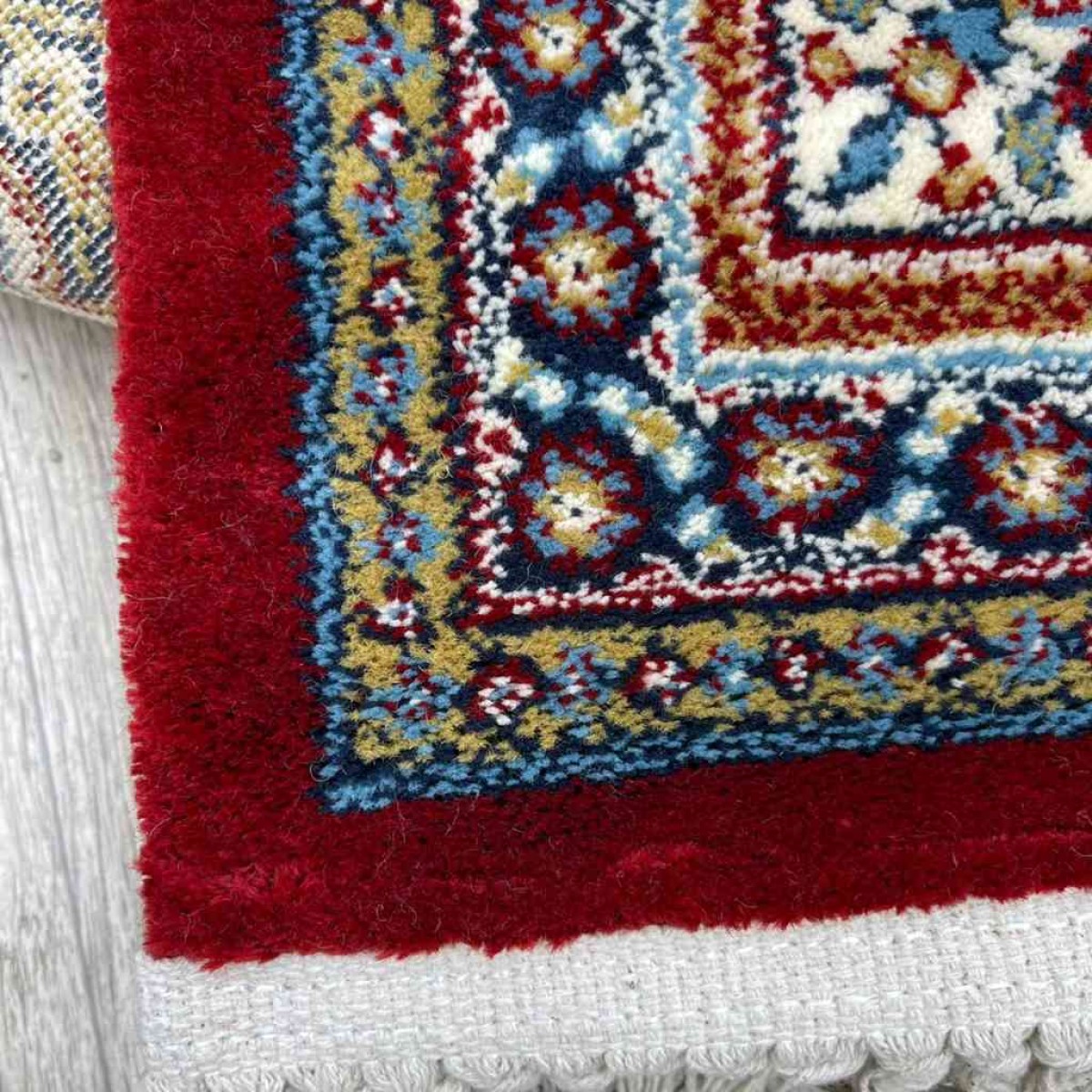 سجاد تركي كلاسيك هجران احمر مقاس 300*400 سجاد تركي كلاسيك هجران احمر مقاس 300*400