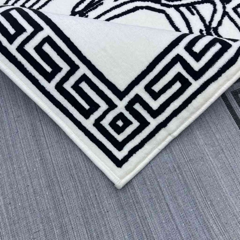 سجاد مايباخ الجديد شانيل ابيض و ذهبي ساده مقاس 100*200 سجاد مايباخ الجديد شانيل ابيض و ذهبي ساده مقاس 100*200