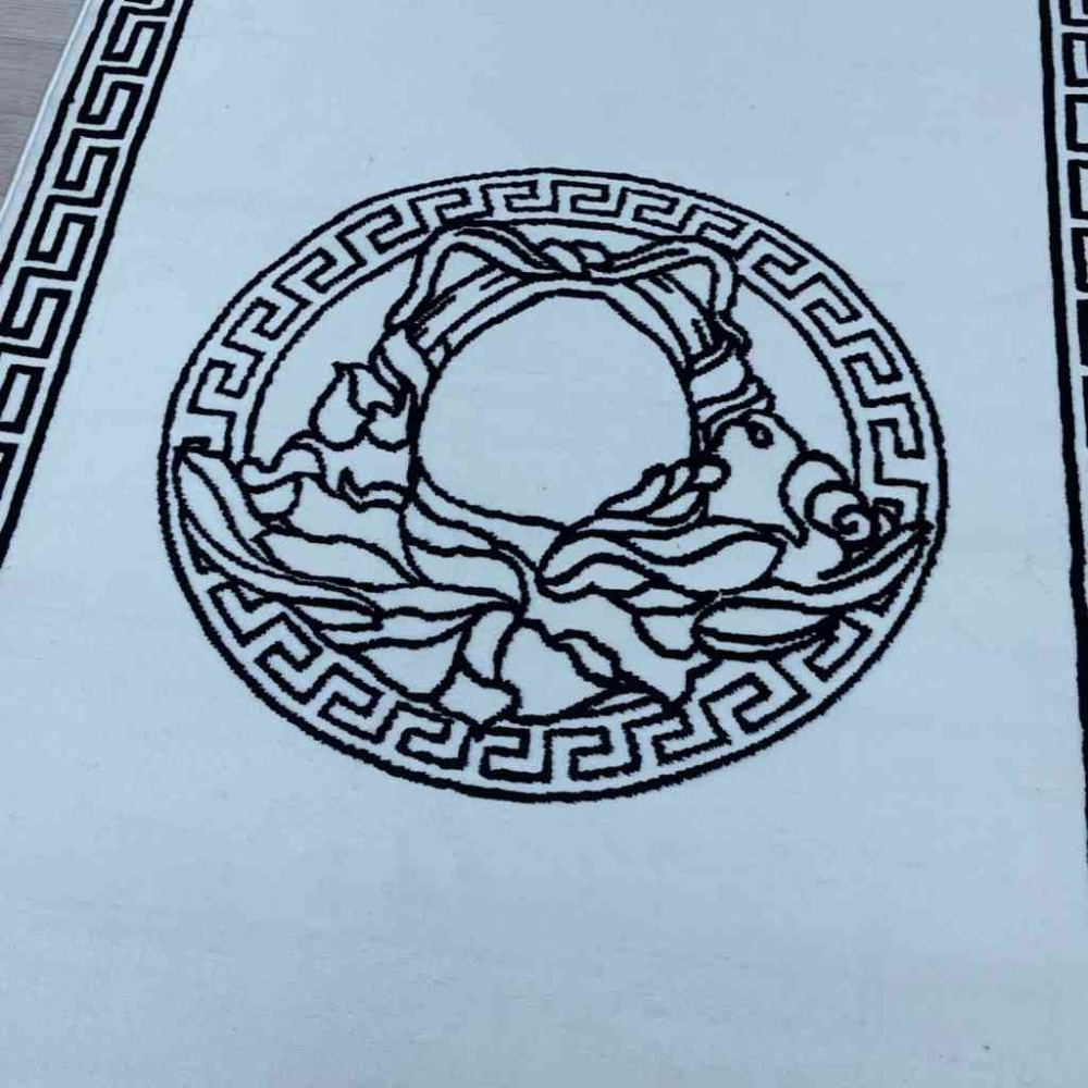 سجاد مايباخ الجديد شانيل ابيض و ذهبي ساده مقاس 100*200 سجاد مايباخ الجديد شانيل ابيض و ذهبي ساده مقاس 100*200