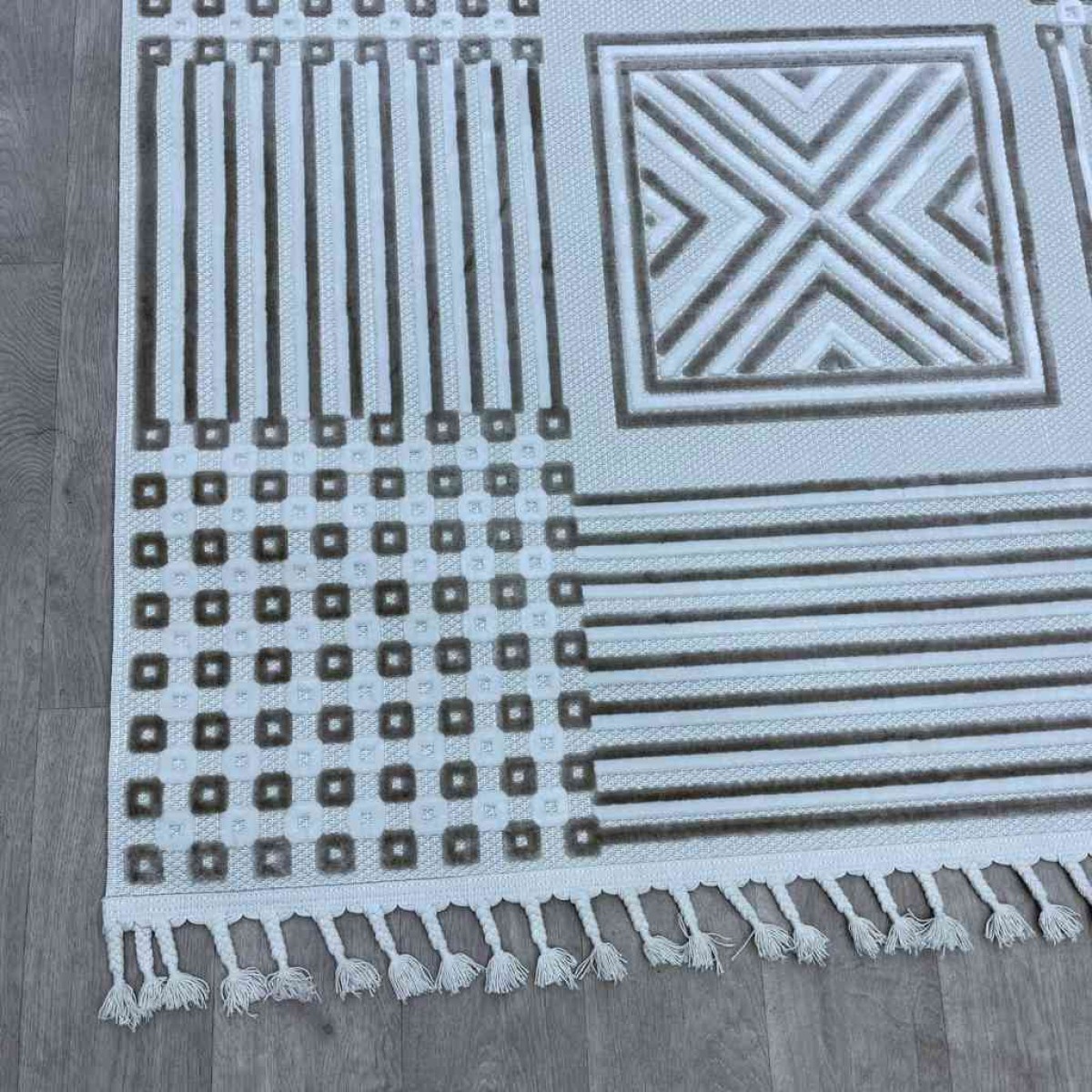 سجاد تركي خيش علا حرير جوليان 05041A بيج مقاس 100*200 سجاد تركي خيش علا حرير جوليان 05041A بيج مقاس 100*200