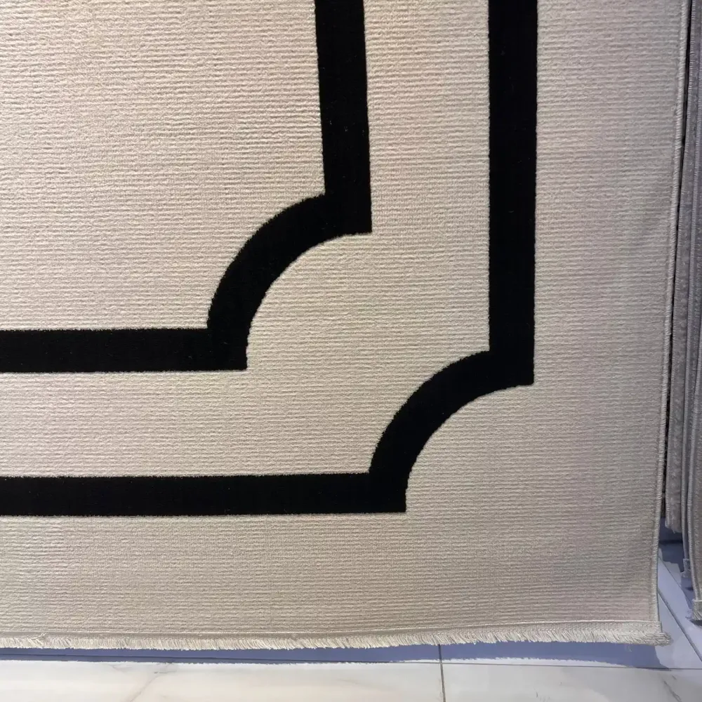 سجاد تركي اطار برواز فريم F493A كريم اسود مقاس 300*400