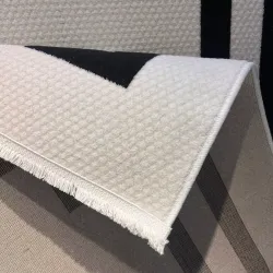 سجاد تركي اطار برواز فريم F494A كريم اسود مقاس 300*400