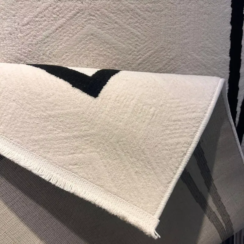 سجاد تركي اطار برواز فريم F602A كريم اسود مقاس 80*150