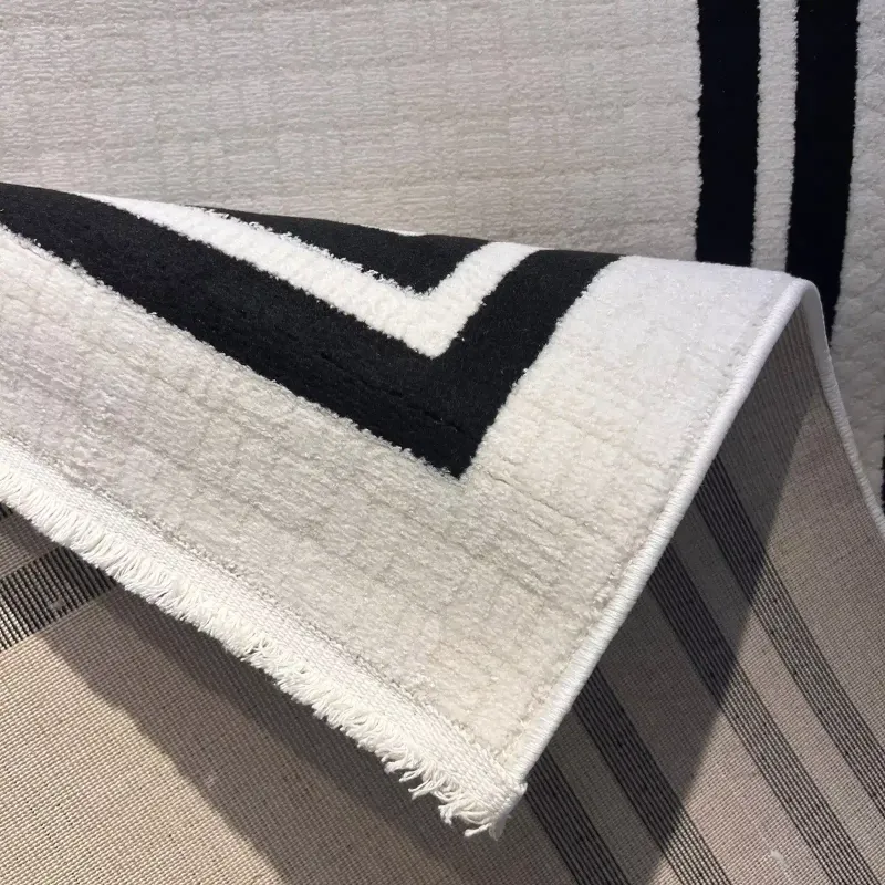 سجاد تركي اطار برواز فريم F604A كريم اسود مقاس 80*150