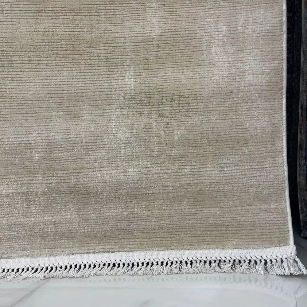 سجاد تركي مودرن لافيش 37842A كريم ذهبي مقاس 50*80