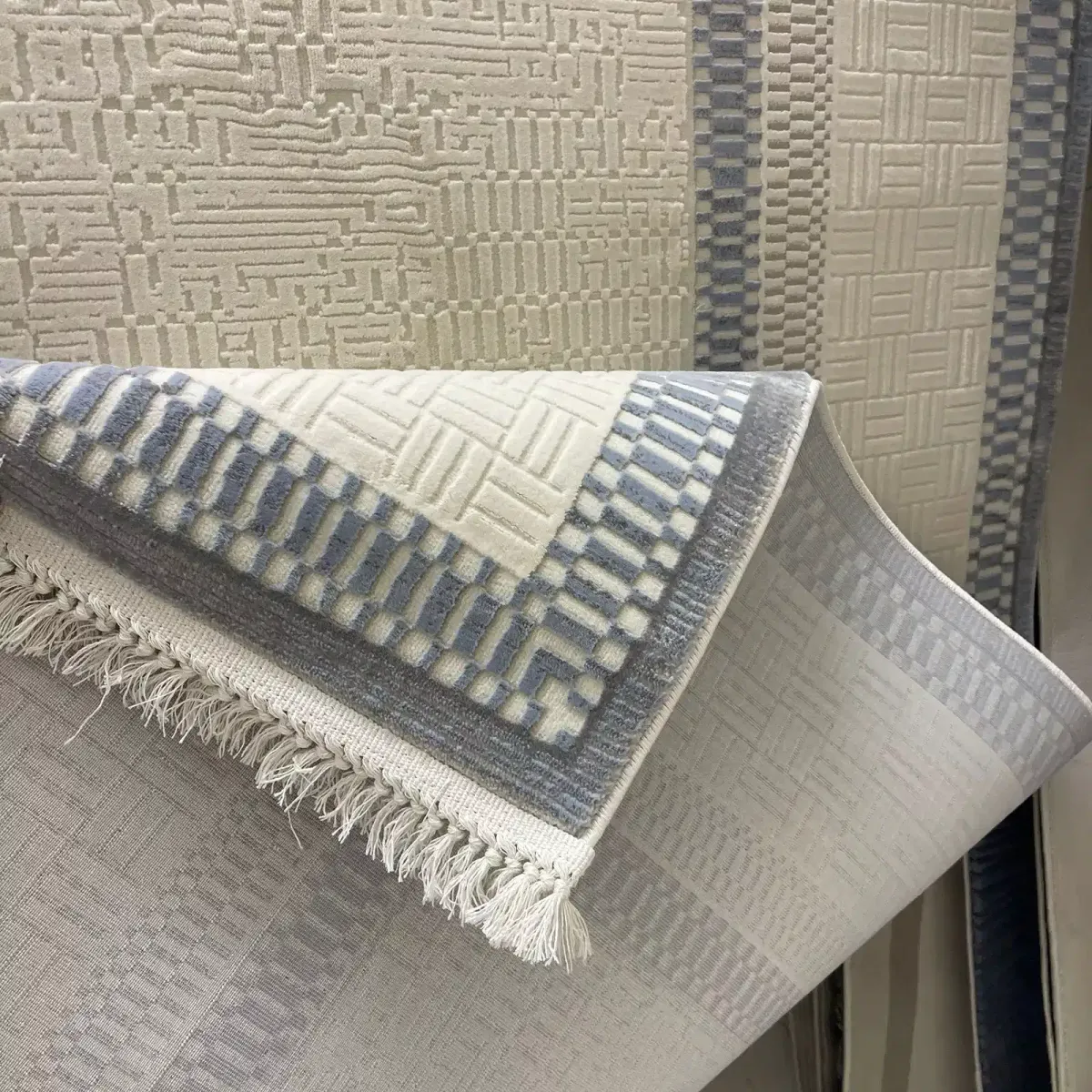 سجاد تركي مودرن مون 40986A سماوي مقاس 200*300