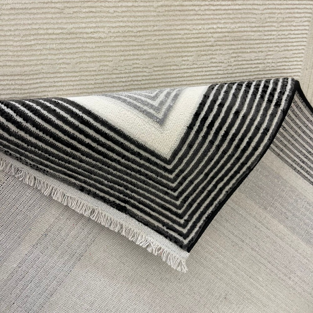 سجاد تركي اطار برواز فيكتوريا 41601A كريم اسود مقاس 80*150