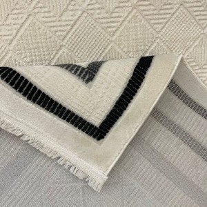 سجاد تركي اطار برواز فيكتوريا 38247A كريم اسود مقاس 200*300