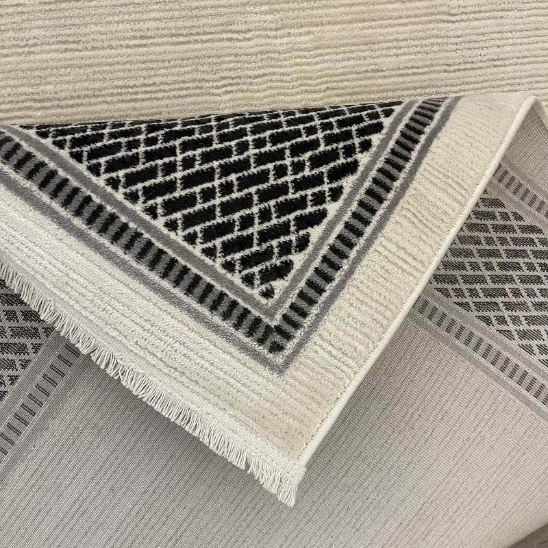 سجاد تركي اطار برواز فيكتوريا 41602A كريم اسود مقاس 150*220