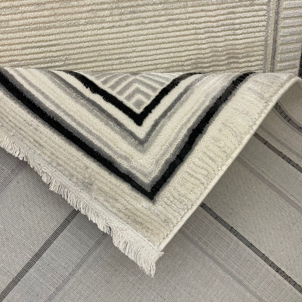 سجاد تركي اطار برواز فيكتوريا 41604A كريم اسود مقاس 80*150