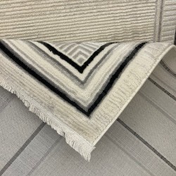 سجاد تركي اطار برواز فيكتوريا 41604A كريم اسود مقاس 200*300