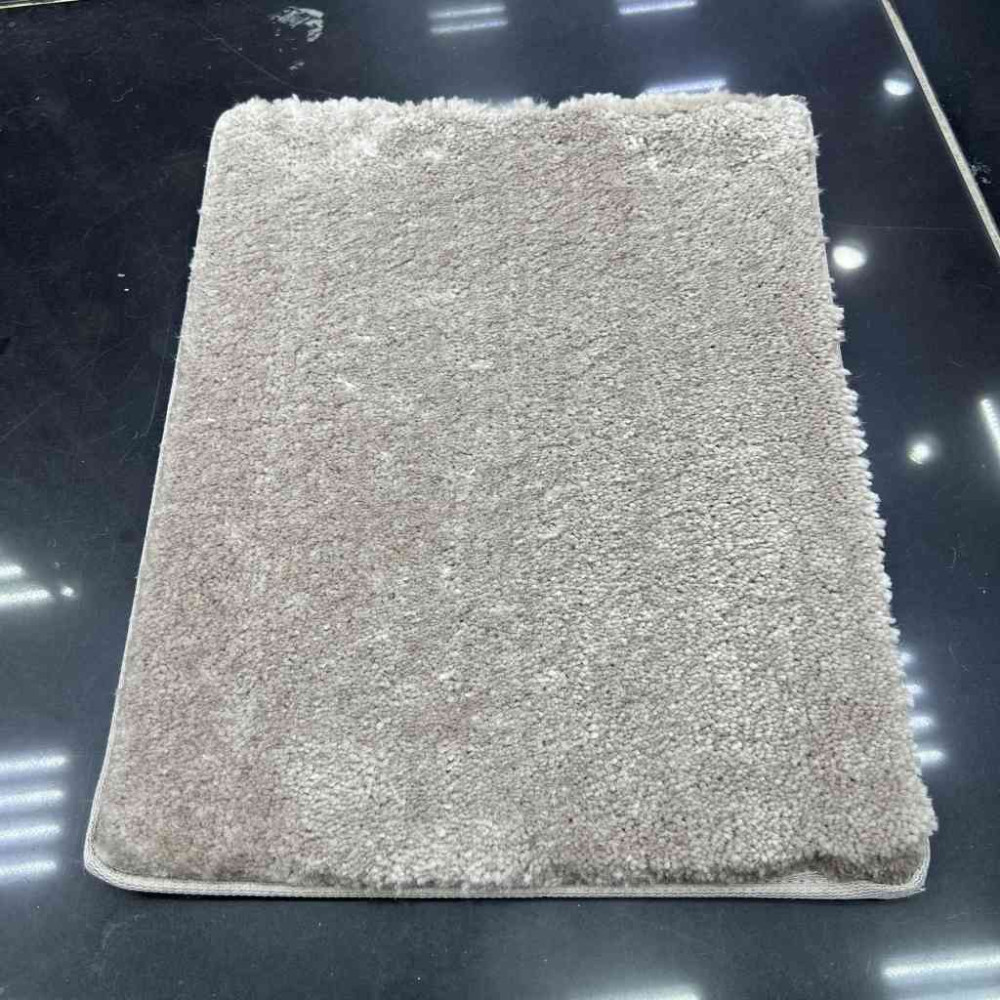 موكيت ساده ماس اللون 25 سميك موكيت ساده ماس اللون 25 سميك