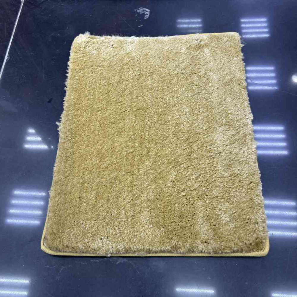 موكيت ساده ماس اللون 21 ذهبي سميك موكيت ساده ماس اللون 21 ذهبي سميك