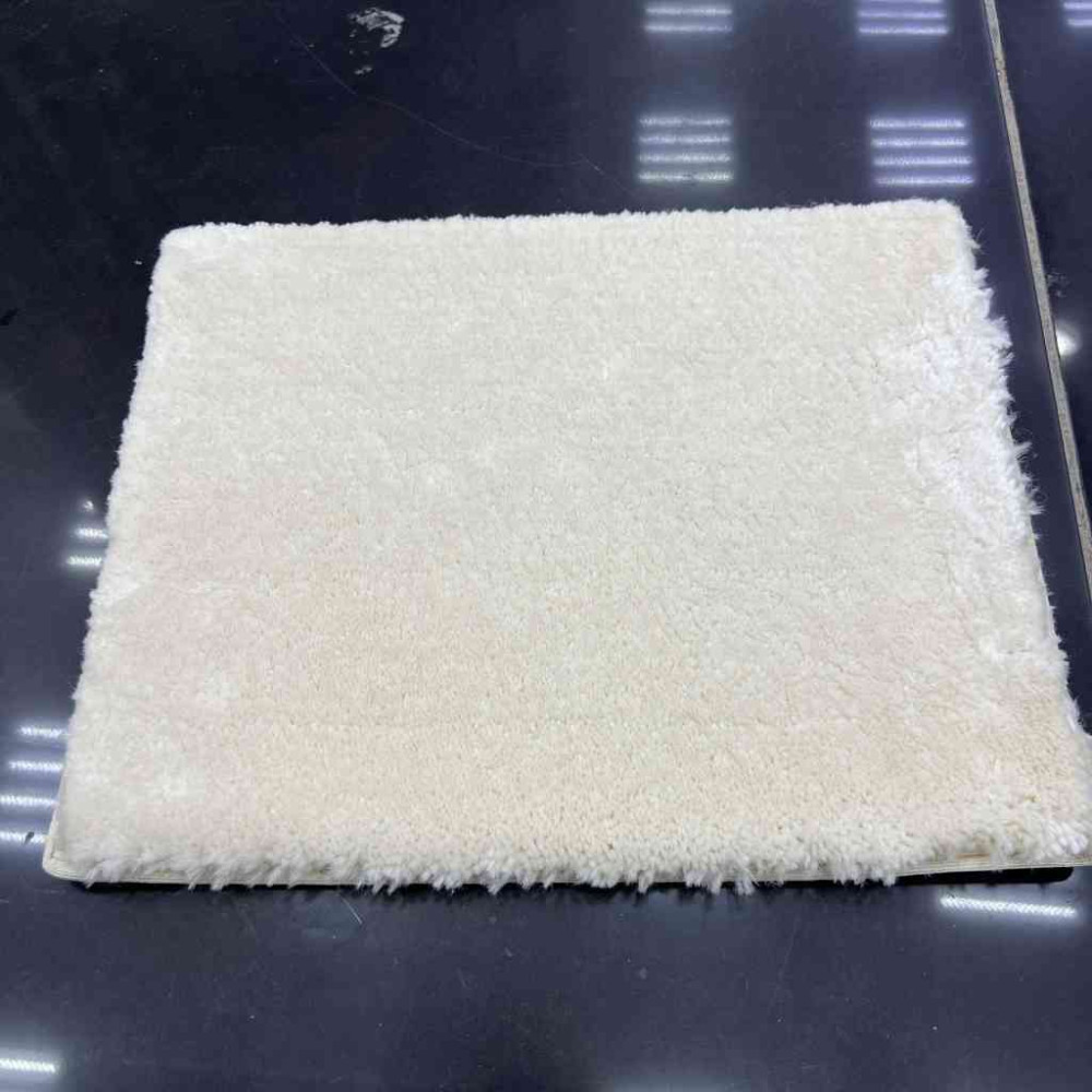 موكيت ساده ماس اللون 27 سميك موكيت ساده ماس اللون 27 سميك