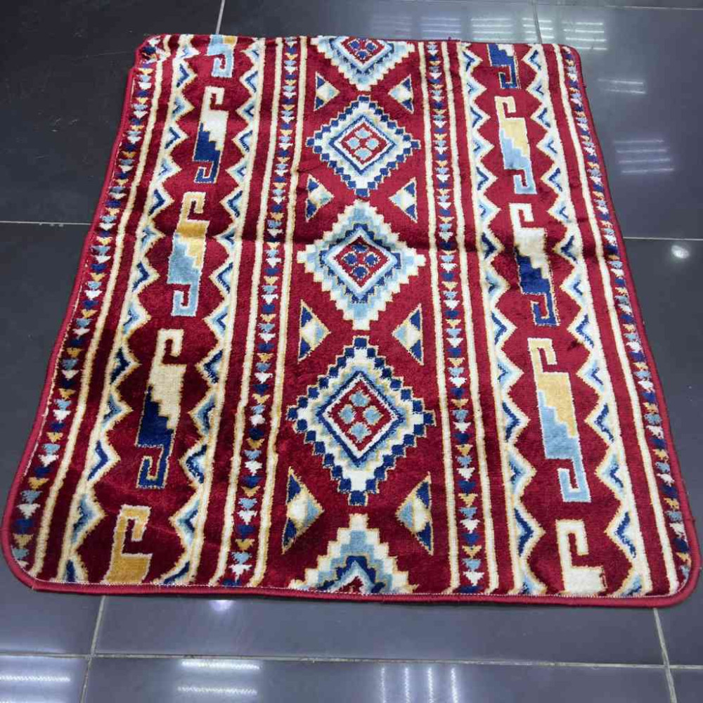 موكيت سدو الطايف احمر S114 تراثي ابو طير موكيت سدو الطايف احمر S114 تراثي ابو طير