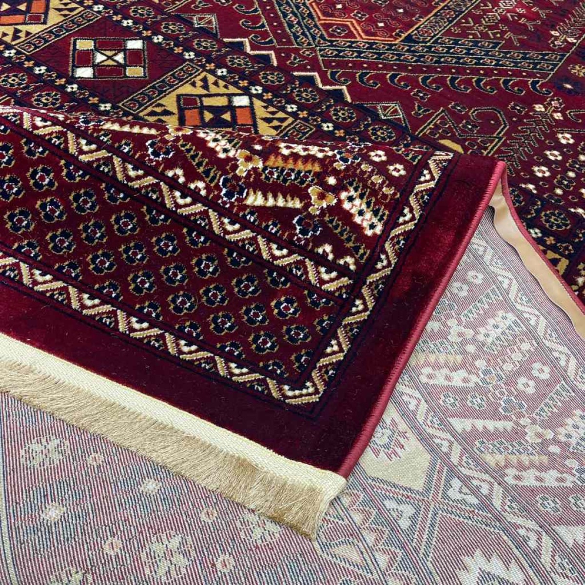 سجاد بخارى تركي P1138 احمر مقاس 100*200