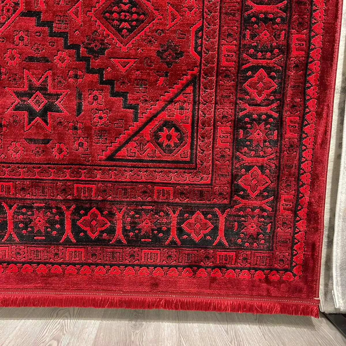 سجاد تركي بخارى قندهار افغاني P1665 احمر غامق مقاس 50*80 سجاد تركي بخارى قندهار افغاني P1665 احمر غامق مقاس 50*80