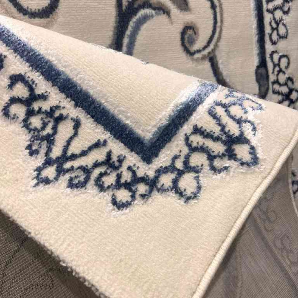 سجاد بانكو تركي 0002A لون كحلي مقاس 300*400