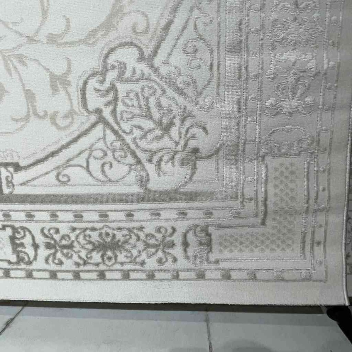 سجاد لينا تركي 9068A لون بيج مقاس 250*350