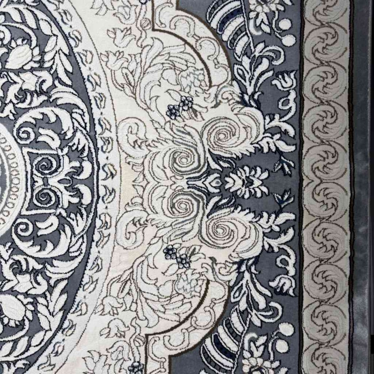 سجاد تركي ياسمين نقش فرنسي 9051A رصاصي مقاس 100*300