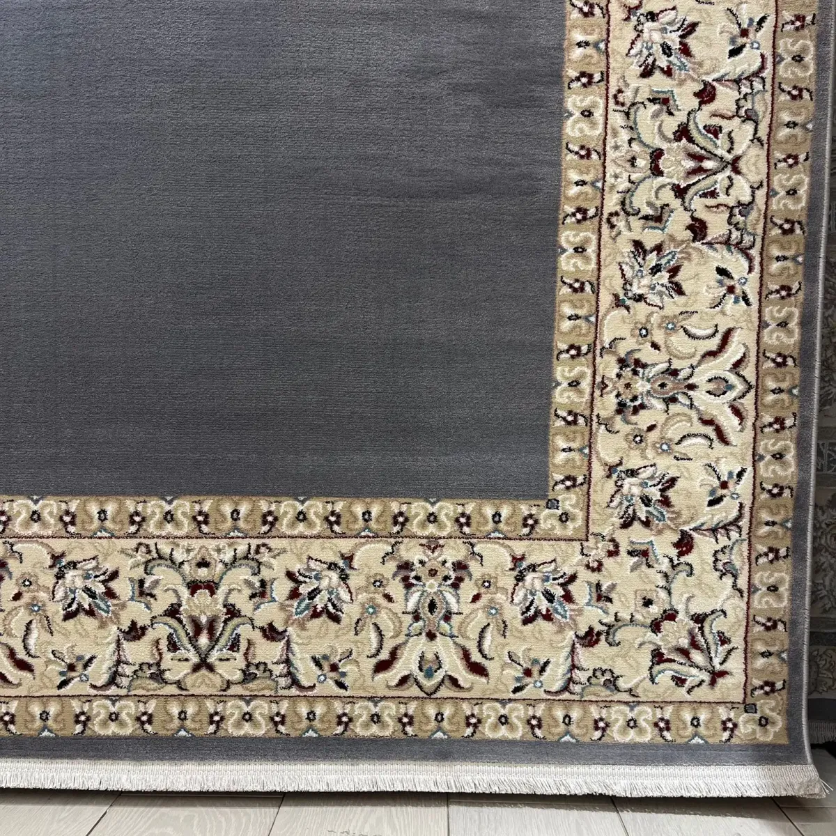 سجاد اصفهان تركي كلاسيك E506B رصاصي مقاس 300*500 - اصفهان سجاد تركي كلاسيك