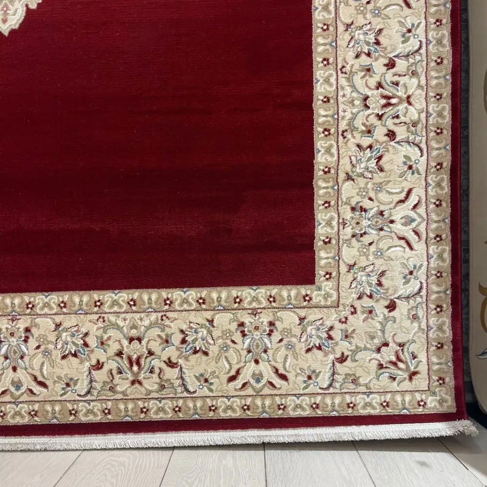 سجاد اصفهان تركي كلاسيك E506B احمر مقاس 400*800 - اصفهان سجاد تركي كلاسيك
