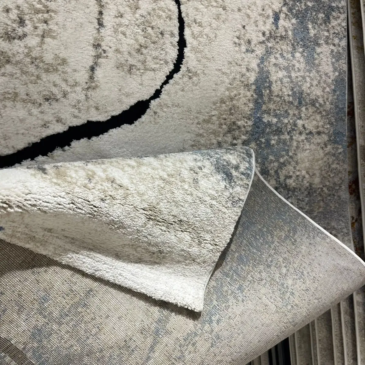 سجاد اوبرا تركي HD24A ابيض سماوي مقاس 300*400 سجاد اوبرا تركي HD24A ابيض سماوي مقاس 300*400 - سجاد مودرن