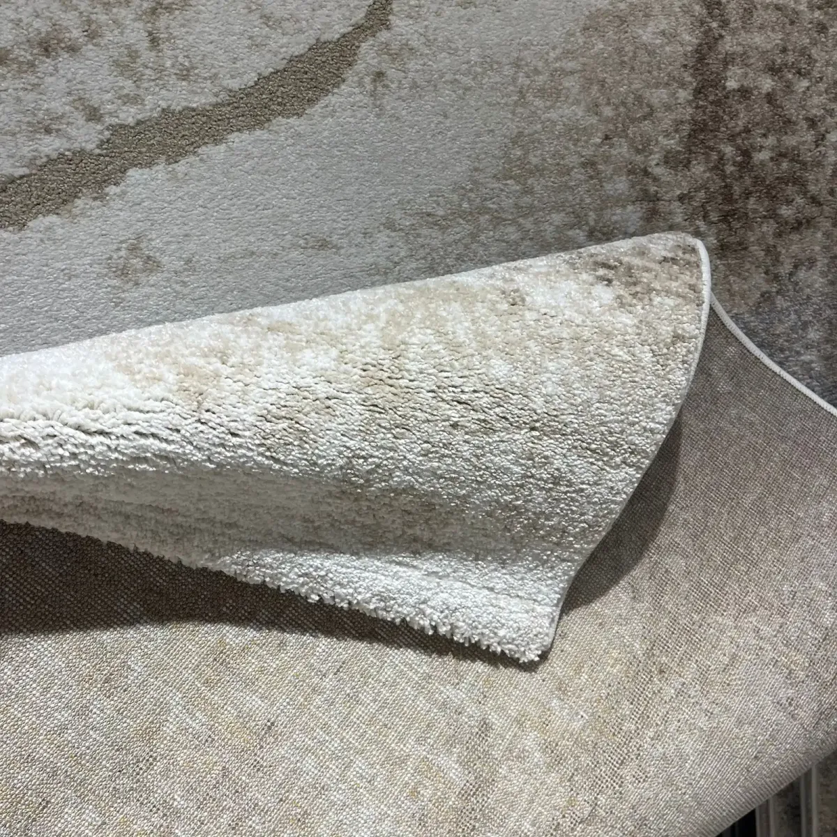 سجاد اوبرا تركي HD24A ابيض فيزون غامق مقاس 300*400 - سجاد مودرن