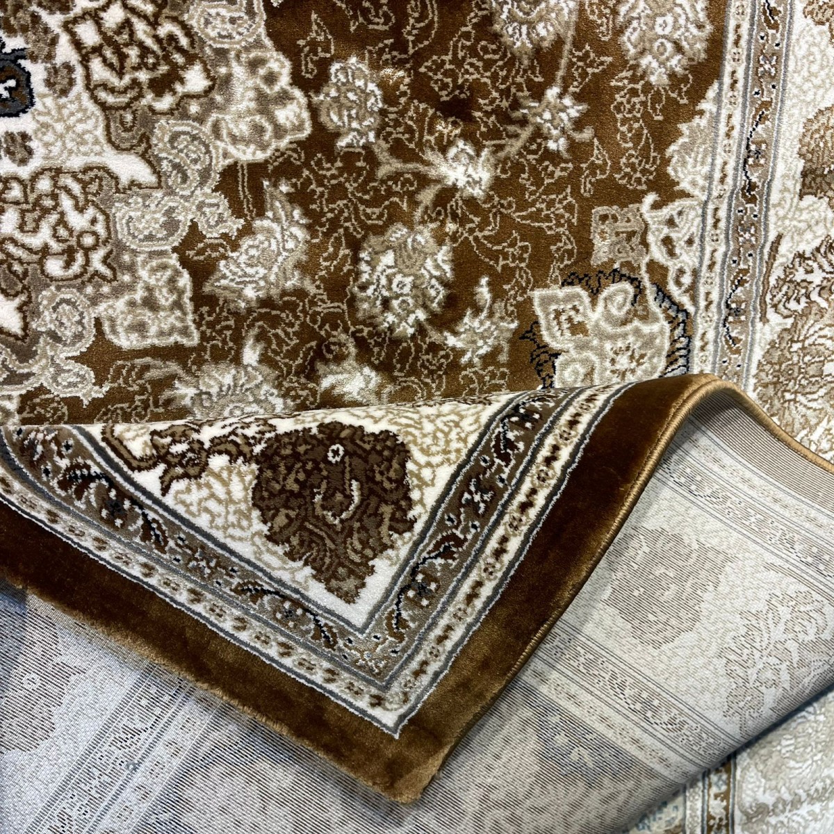 سجاد تركي فكتوريا F269A بني فاتح مقاس 100*200 سجاد تركي فكتوريا F269A بني فاتح مقاس 100*200