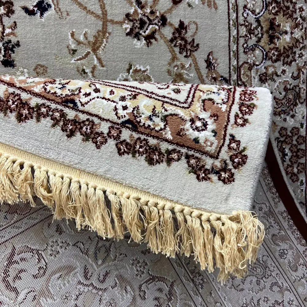 سجاد تركي مرسيليا 2799A كلاسيك مظغوط فاخر كريم مقاس 400*500